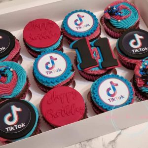 Birthday Cup Cakes